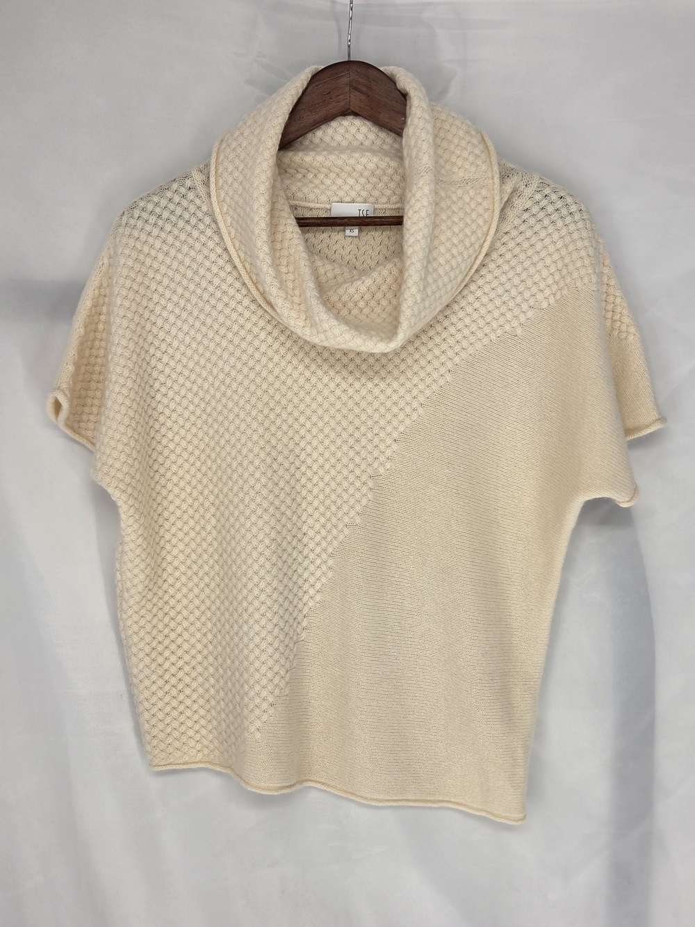 TSE Quiet Luxury Old Money 100% Cashmere Cowl Neck Sweater Cream M Short Sleeve